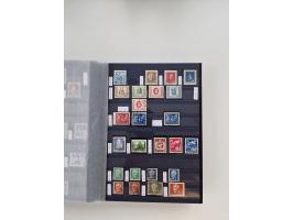 1920/2001, postfrischer, ungebrauchte und gestempelter Bestand in 8 großen Kartons, dabei Sammlungen Bund mit Posthorn, Berli