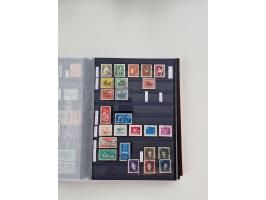 1920/2001, postfrischer, ungebrauchte und gestempelter Bestand in 8 großen Kartons, dabei Sammlungen Bund mit Posthorn, Berli