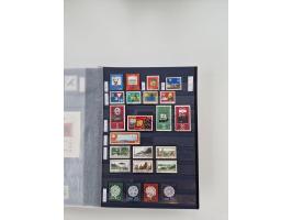 1920/2001, postfrischer, ungebrauchte und gestempelter Bestand in 8 großen Kartons, dabei Sammlungen Bund mit Posthorn, Berli