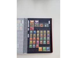 1920/2001, postfrischer, ungebrauchte und gestempelter Bestand in 8 großen Kartons, dabei Sammlungen Bund mit Posthorn, Berli