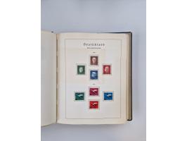 1945/80 (ca.), postfrischer, ungebrauchter und gestempelter Sammlungsbestand in 9 Alben, dabei Bizone mit Mi. 52-68 I+II und 