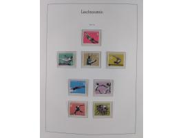 1945/97, postfrische und ganz wenig ungebrauchte Sammlungen, in den Hauptnummern komplett