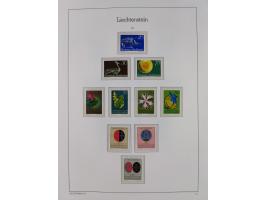 1945/97, postfrische und ganz wenig ungebrauchte Sammlungen, in den Hauptnummern komplett