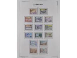 1945/97, postfrische und ganz wenig ungebrauchte Sammlungen, in den Hauptnummern komplett