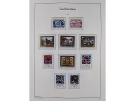 1945/97, postfrische und ganz wenig ungebrauchte Sammlungen, in den Hauptnummern komplett