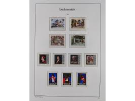 1945/97, postfrische und ganz wenig ungebrauchte Sammlungen, in den Hauptnummern komplett