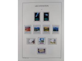 1945/97, postfrische und ganz wenig ungebrauchte Sammlungen, in den Hauptnummern komplett