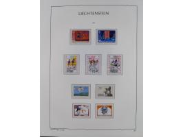 1945/97, postfrische und ganz wenig ungebrauchte Sammlungen, in den Hauptnummern komplett