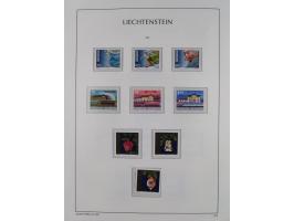 1945/97, postfrische und ganz wenig ungebrauchte Sammlungen, in den Hauptnummern komplett