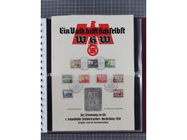 1933/45, Propaganda Album mit 52 Gedenkblättern, mit vielen besseren und großformatigen Stücken, insgesamt gute Erhaltung (4 