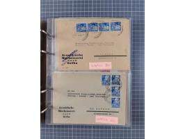 1903/80, &nbsp;Album mit 128 Mehrfachfrankaturen mit mindestens vier Marken, meistens aber mit mehr Marken (48 St. Ausland) d