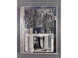 1933/45, Propaganda, 2 Alben mit 310 Belegen, alle zum Thema: A. Hitler, das Gesicht des Hauptkriegsverbrechers-verantwortlic