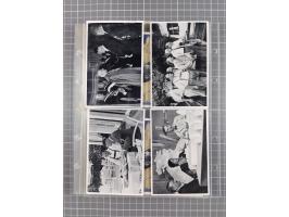 1933/45, Propaganda, 2 Alben mit 310 Belegen, alle zum Thema: A. Hitler, das Gesicht des Hauptkriegsverbrechers-verantwortlic