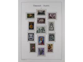 1918/69, meist postfrische Sammlung inkl. Portomarken mit einigen besseren und kpl. Ausgaben, ab ca. 1946 augenscheinlich pos