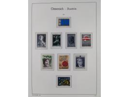 1918/69, meist postfrische Sammlung inkl. Portomarken mit einigen besseren und kpl. Ausgaben, ab ca. 1946 augenscheinlich pos