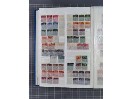 1872/1945, gestempelte Sammlung inkl. Dienstmarken und vieler Doubletten, Farben und Besonderheiten. Dabei netter Teil Brusts