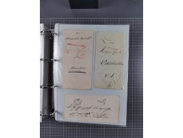 1820/60 (ca.), über 600 Vorphila- und Dienstbriefe, dabei rote und blaue Stempel, viele verschiedene Orte