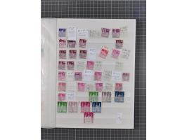 1948, meist postfrischer und gestempelter Bestand “Band/Netz” und “Bauten” mit u.a. Viererblocks, Marken mit Rändern, Bogenec