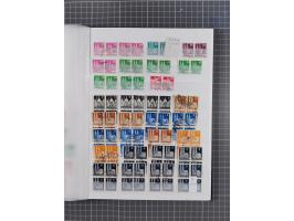 1948, meist postfrischer und gestempelter Bestand “Band/Netz” und “Bauten” mit u.a. Viererblocks, Marken mit Rändern, Bogenec