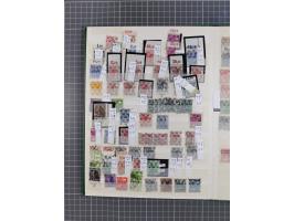 1948, meist postfrischer und gestempelter Bestand “Band/Netz” und “Bauten” mit u.a. Viererblocks, Marken mit Rändern, Bogenec