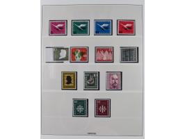 1945/90, ungebrauchte und postfrische Sammlung, oftmals komplett, dabei Bund/Berlin und DDR, DDR mit guten Dienstmarken inkl.