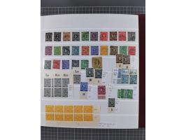 1945/90, ungebrauchte und postfrische Sammlung, oftmals komplett, dabei Bund/Berlin und DDR, DDR mit guten Dienstmarken inkl.