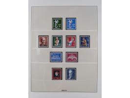 1945/90, ungebrauchte und postfrische Sammlung, oftmals komplett, dabei Bund/Berlin und DDR, DDR mit guten Dienstmarken inkl.