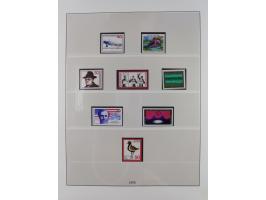 1945/90, ungebrauchte und postfrische Sammlung, oftmals komplett, dabei Bund/Berlin und DDR, DDR mit guten Dienstmarken inkl.