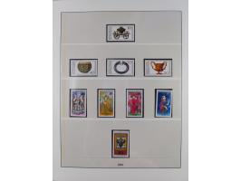 1945/90, ungebrauchte und postfrische Sammlung, oftmals komplett, dabei Bund/Berlin und DDR, DDR mit guten Dienstmarken inkl.