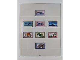 1945/90, ungebrauchte und postfrische Sammlung, oftmals komplett, dabei Bund/Berlin und DDR, DDR mit guten Dienstmarken inkl.