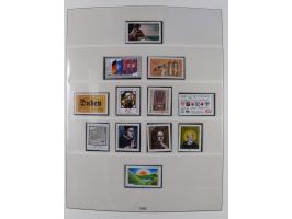 1945/90, ungebrauchte und postfrische Sammlung, oftmals komplett, dabei Bund/Berlin und DDR, DDR mit guten Dienstmarken inkl.