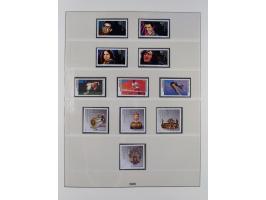 1945/90, ungebrauchte und postfrische Sammlung, oftmals komplett, dabei Bund/Berlin und DDR, DDR mit guten Dienstmarken inkl.