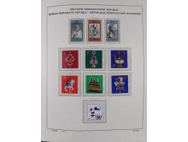 1945/90, ungebrauchte und postfrische Sammlung, oftmals komplett, dabei Bund/Berlin und DDR, DDR mit guten Dienstmarken inkl.
