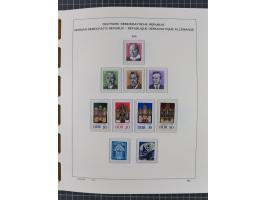 1945/90, ungebrauchte und postfrische Sammlung, oftmals komplett, dabei Bund/Berlin und DDR, DDR mit guten Dienstmarken inkl.