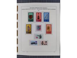 1945/90, ungebrauchte und postfrische Sammlung, oftmals komplett, dabei Bund/Berlin und DDR, DDR mit guten Dienstmarken inkl.