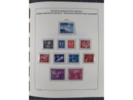 1945/90, ungebrauchte und postfrische Sammlung, oftmals komplett, dabei Bund/Berlin und DDR, DDR mit guten Dienstmarken inkl.