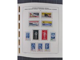 1945/90, ungebrauchte und postfrische Sammlung, oftmals komplett, dabei Bund/Berlin und DDR, DDR mit guten Dienstmarken inkl.