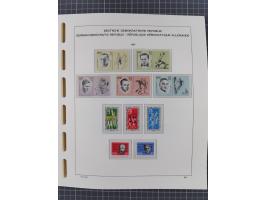 1945/90, ungebrauchte und postfrische Sammlung, oftmals komplett, dabei Bund/Berlin und DDR, DDR mit guten Dienstmarken inkl.