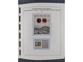 1945/90, ungebrauchte und postfrische Sammlung, oftmals komplett, dabei Bund/Berlin und DDR, DDR mit guten Dienstmarken inkl.