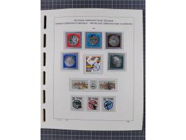 1945/90, ungebrauchte und postfrische Sammlung, oftmals komplett, dabei Bund/Berlin und DDR, DDR mit guten Dienstmarken inkl.