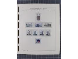 1945/90, ungebrauchte und postfrische Sammlung, oftmals komplett, dabei Bund/Berlin und DDR, DDR mit guten Dienstmarken inkl.