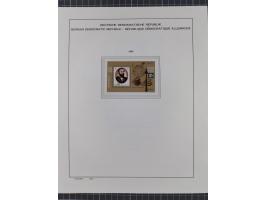 1945/90, ungebrauchte und postfrische Sammlung, oftmals komplett, dabei Bund/Berlin und DDR, DDR mit guten Dienstmarken inkl.