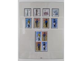 1948/2001, vorwiegend postfrische Sammlung, dabei Bund, Berlin und DDR in den Hauptnummern augenscheinlich komplett, außerdem