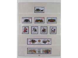 1948/2001, vorwiegend postfrische Sammlung, dabei Bund, Berlin und DDR in den Hauptnummern augenscheinlich komplett, außerdem