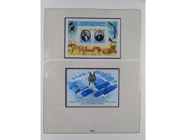 1948/2001, vorwiegend postfrische Sammlung, dabei Bund, Berlin und DDR in den Hauptnummern augenscheinlich komplett, außerdem