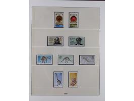 1948/2001, vorwiegend postfrische Sammlung, dabei Bund, Berlin und DDR in den Hauptnummern augenscheinlich komplett, außerdem