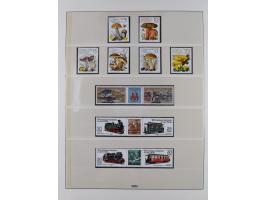 1948/2001, vorwiegend postfrische Sammlung, dabei Bund, Berlin und DDR in den Hauptnummern augenscheinlich komplett, außerdem