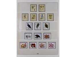 1948/2001, vorwiegend postfrische Sammlung, dabei Bund, Berlin und DDR in den Hauptnummern augenscheinlich komplett, außerdem