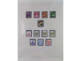 1948/2001, vorwiegend postfrische Sammlung, dabei Bund, Berlin und DDR in den Hauptnummern augenscheinlich komplett, außerdem