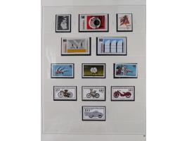 1948/2001, vorwiegend postfrische Sammlung, dabei Bund, Berlin und DDR in den Hauptnummern augenscheinlich komplett, außerdem